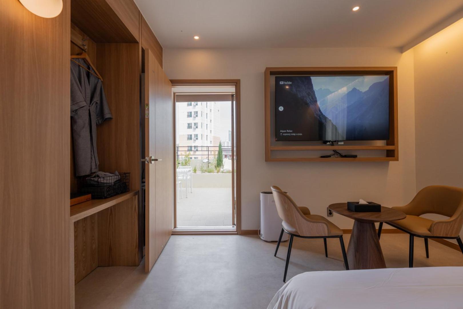 H-Avenue Hotel Munhyeon Busan Exterior photo